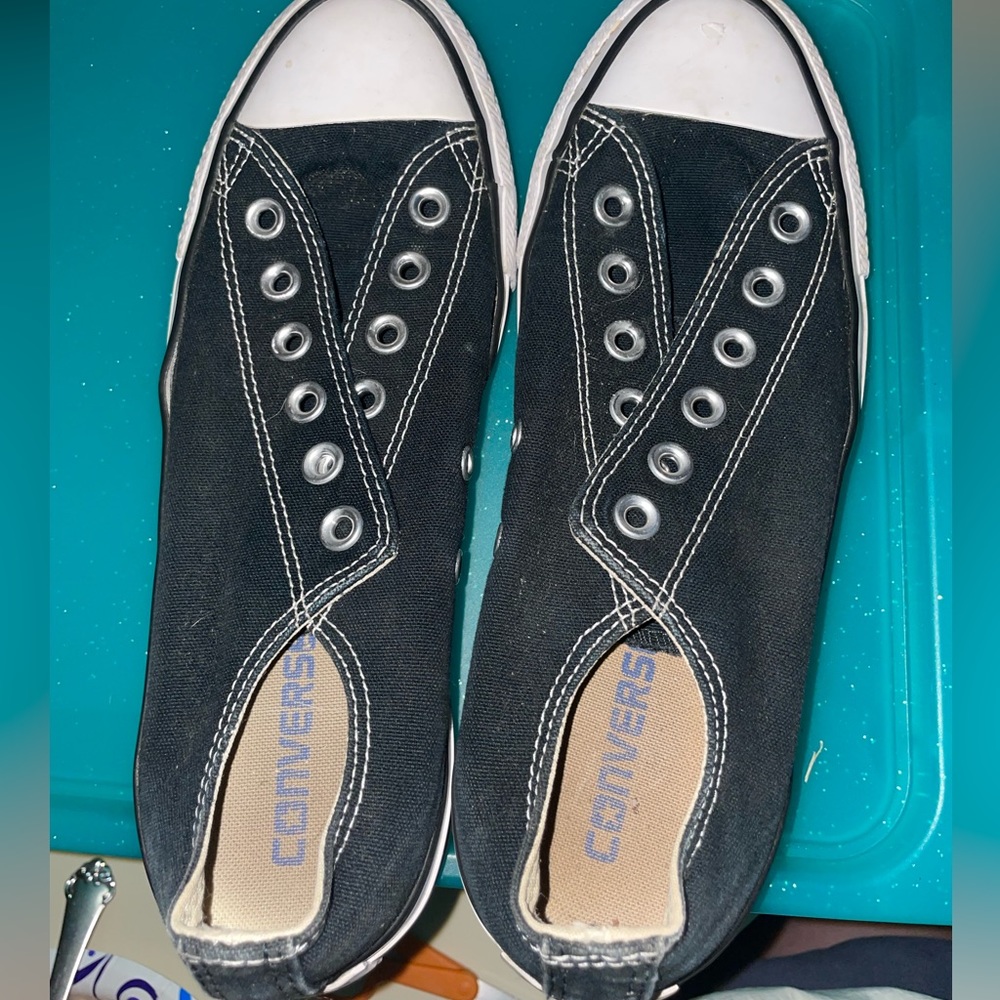 black converse